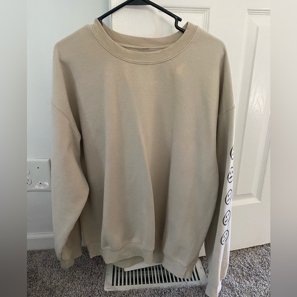 Sweatshirt - Picture 1 of 5